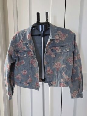 DAZY Floral Cropped Denim Jacket Puffy Sleeves Boxy Fit Size L